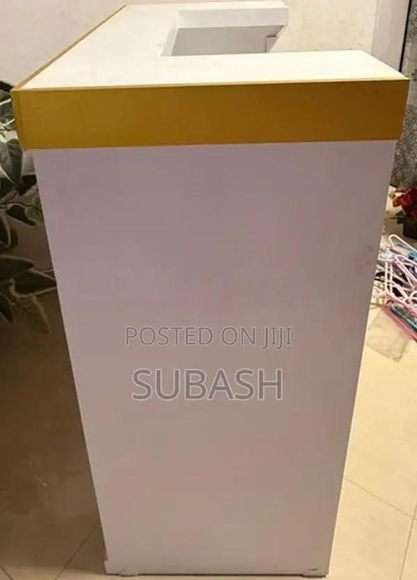 Cashier Table
