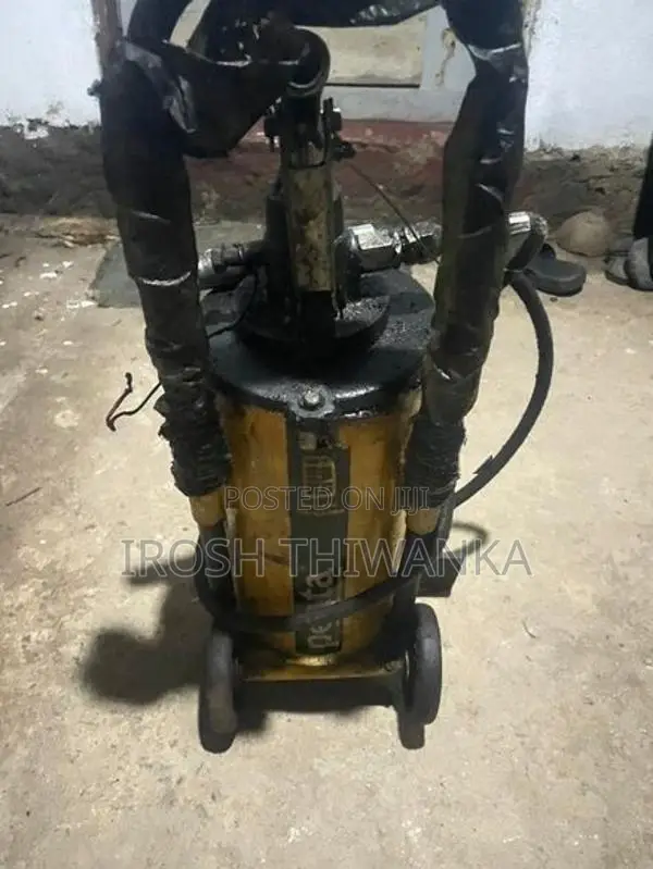 Grease Gun