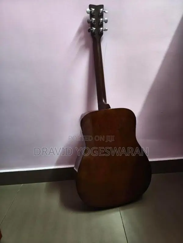 Yamaha F310 Acoustic Guitar