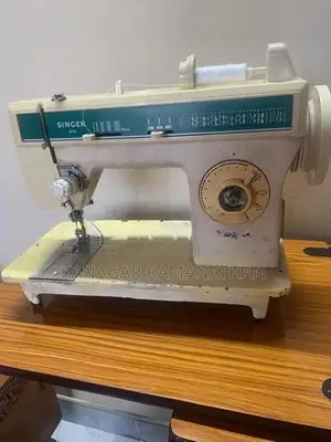 Singer Overlock Machine