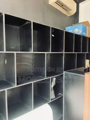 Melamine Showcase Rack
