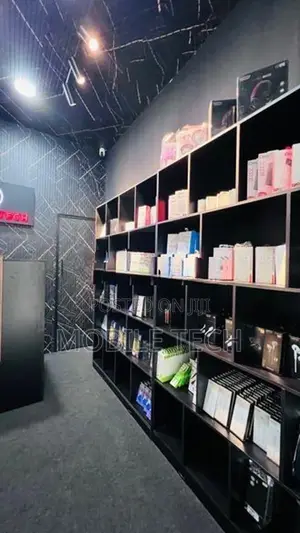 Melamine Showcase Rack