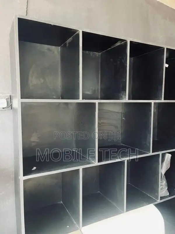 Melamine Showcase Rack
