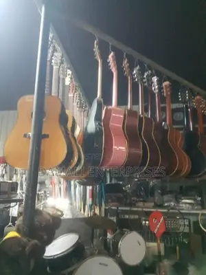 Box Gitar
