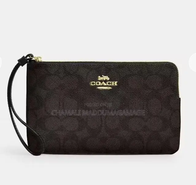 Authentic Coach Large Corner Zip Wristlet- Brand New