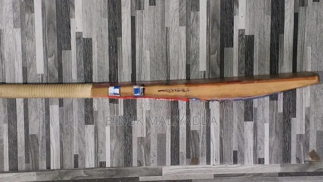 Graynicolls Atomic 700 Cricket Bat