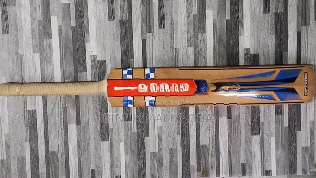 Graynicolls Atomic 700 Cricket Bat