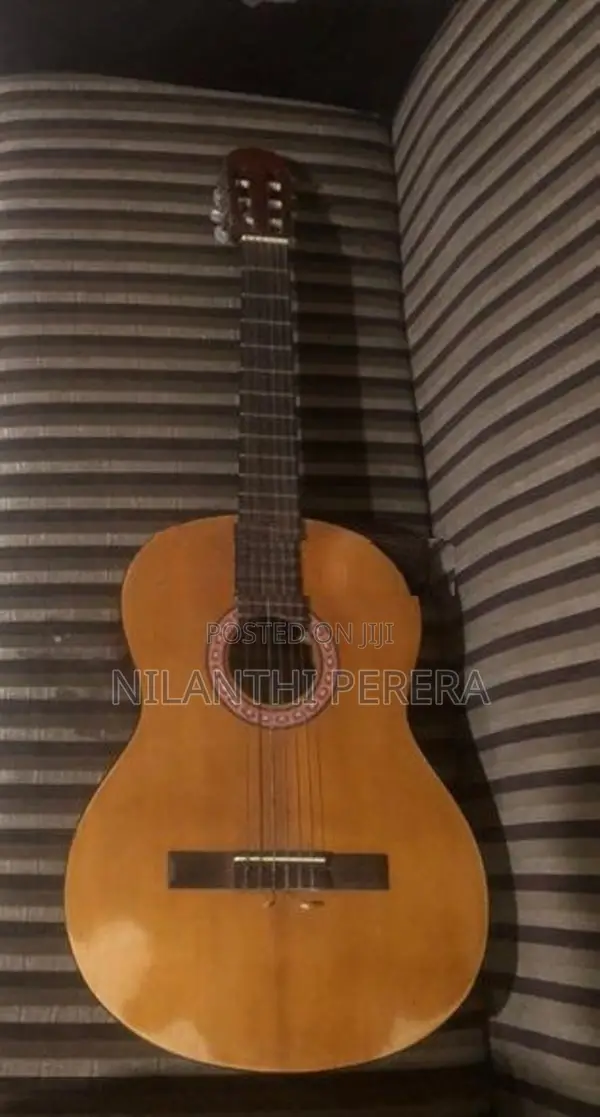 Maverick C-918 Classical Guitar