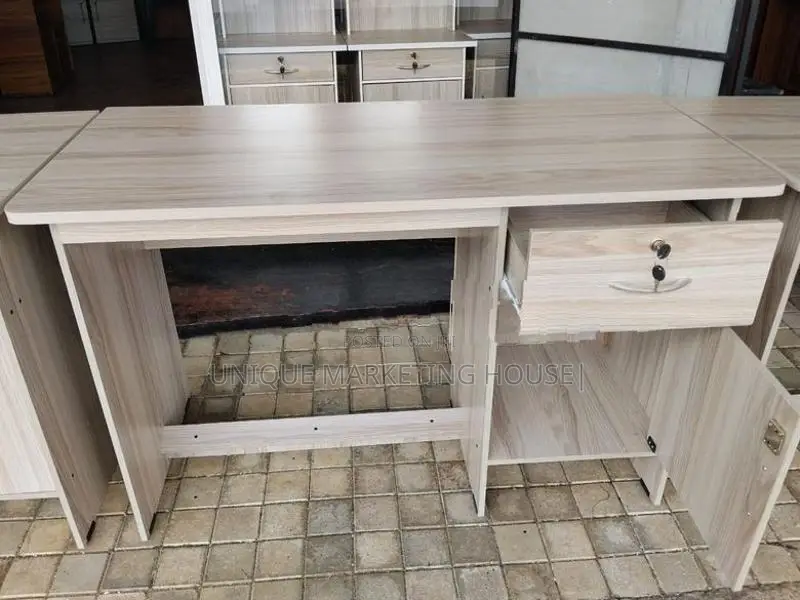 MODERN 4x2FT MELAMINE QUALITY OFFICE TABLES