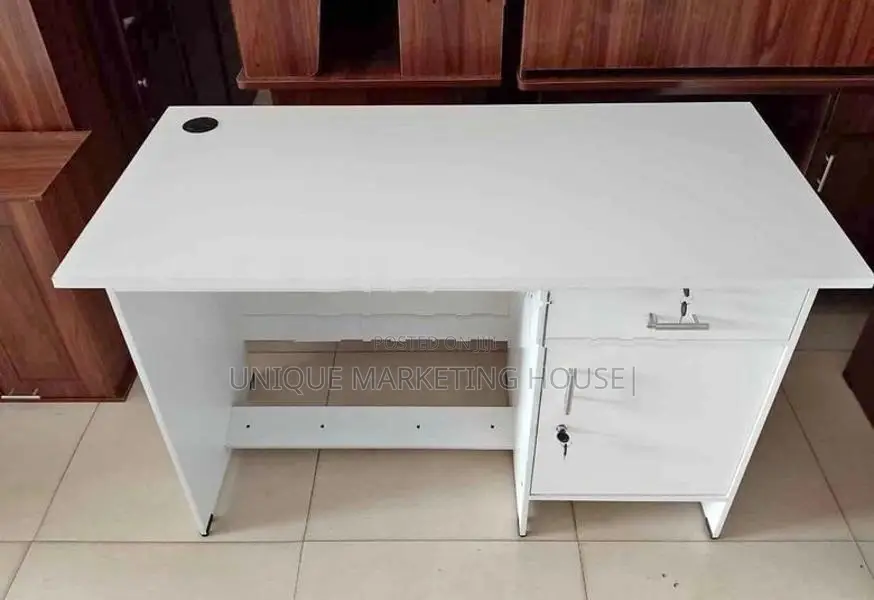 MODERN 4x2FT MELAMINE QUALITY OFFICE TABLES