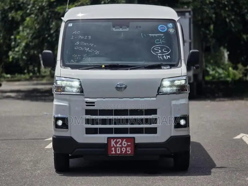 Toyota Pixis Van Japan 2025