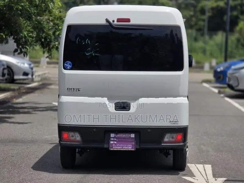 Toyota Pixis Van Japan 2025