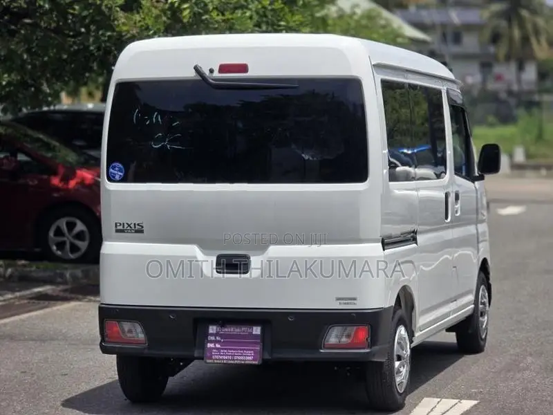 Toyota Pixis Van Japan 2025