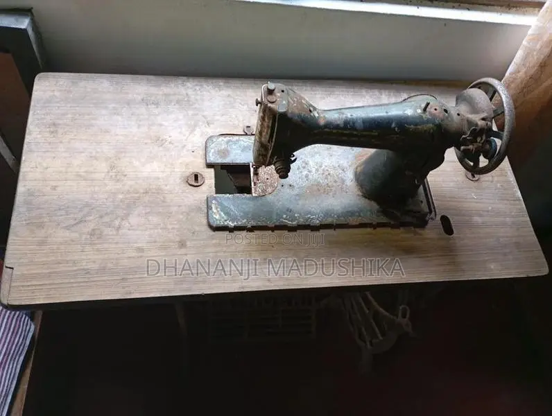 Singer Antique Sewing Machine