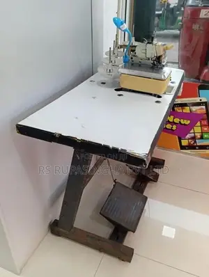 Siruba 5 thread Overlock Machine