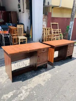 Melamine office tables 4×2 ft brand new