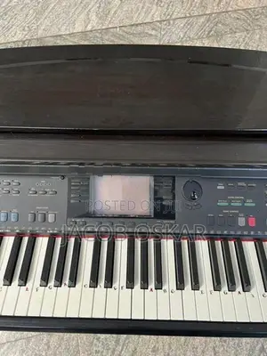 Yamaha Clavinova CVP-98