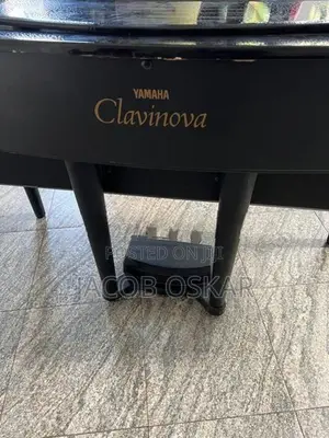 Yamaha Clavinova CVP-98