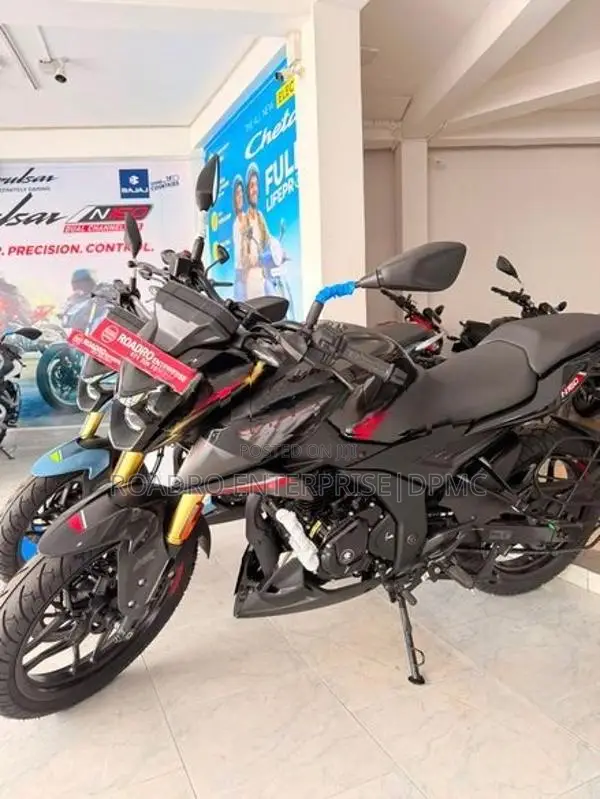 Bajaj Pulsar N160 Premium 2026