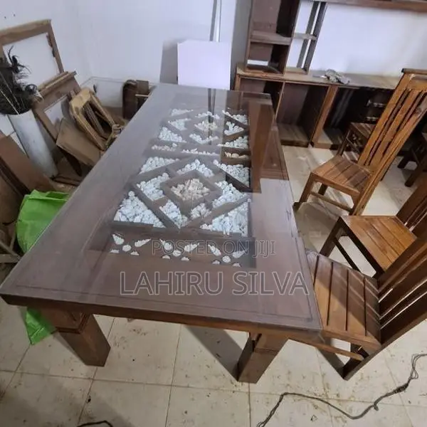 Dining Tables With Mirror