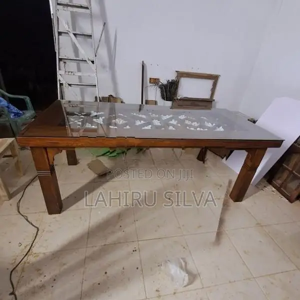 Dining Tables With Mirror