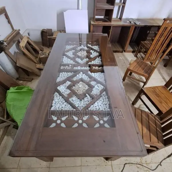 Dining Tables With Mirror