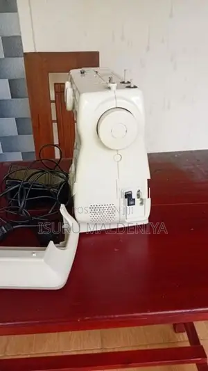 Electronic Sewing Machine