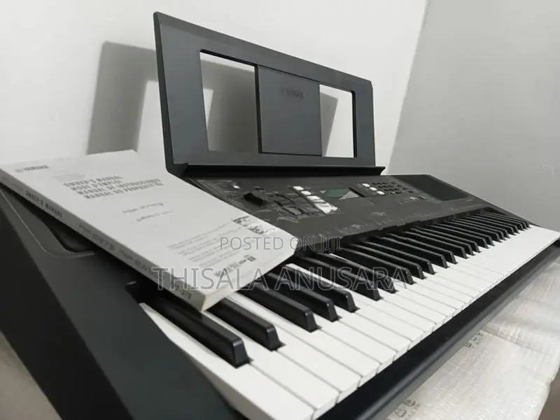 Yamaha PSR E-373