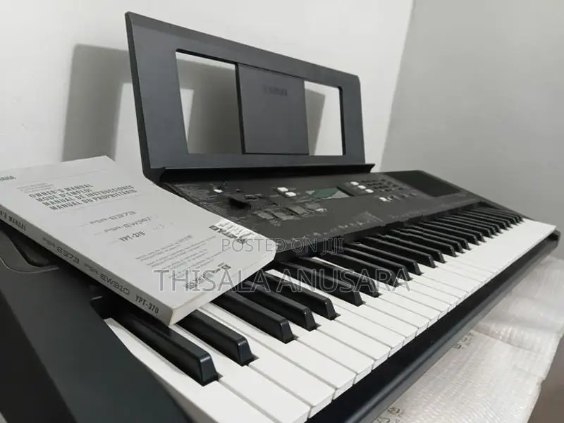 Yamaha PSR E-373