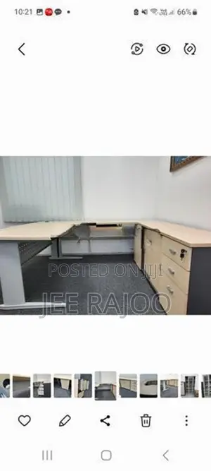 Chairman's Table