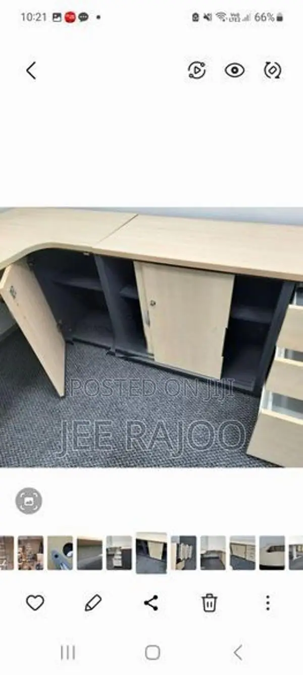 Chairman's Table