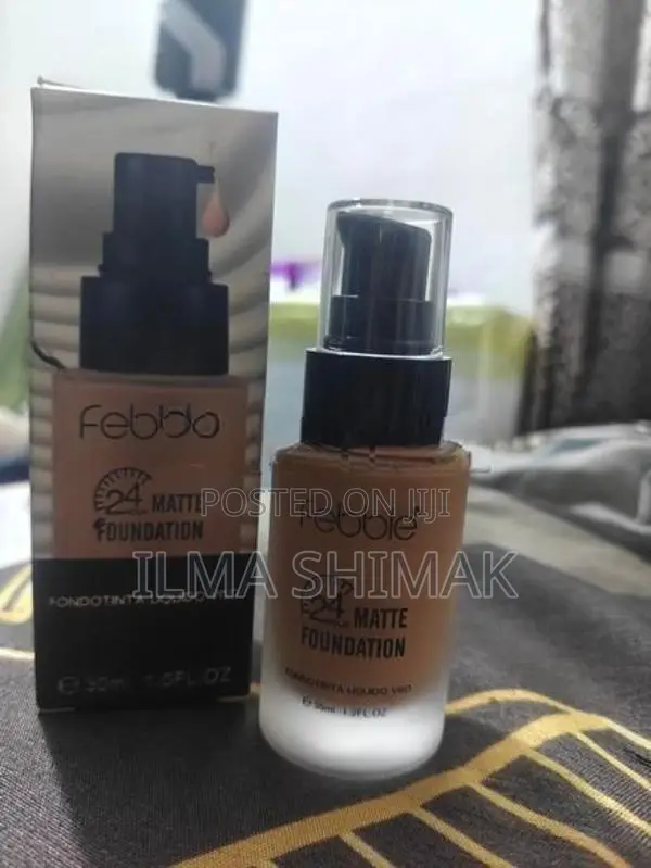 24 Hours Matte Foundation