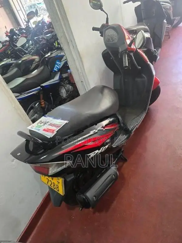 Honda Dio 2011