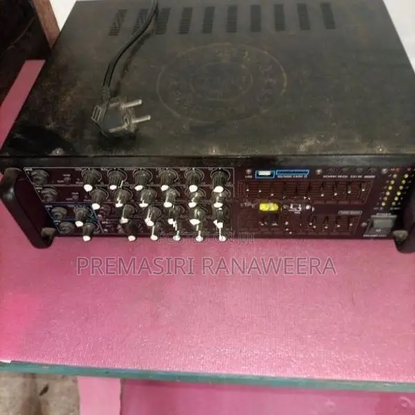 Olik Two Buffels with Amplifier