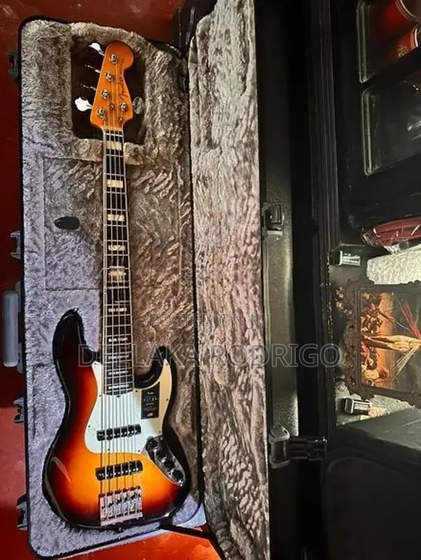 Fender Ultra Jazz Bass V