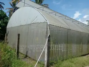 වර් ග අඩි 3000 පොලිටනල් එක