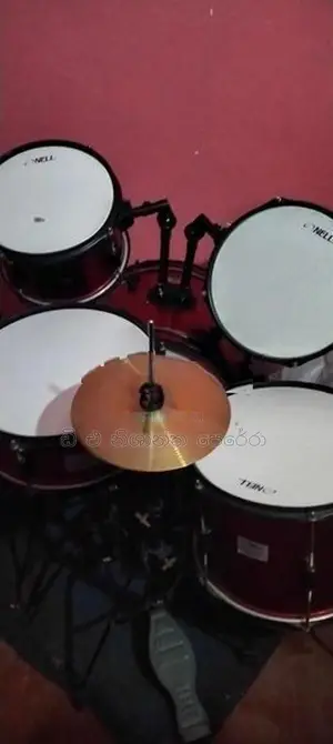 සියුම් කඩිමක් ඇත