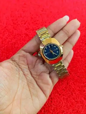 Citvor Gold Hand Watch