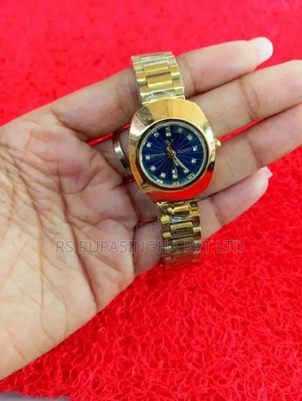Citvor Gold Hand Watch