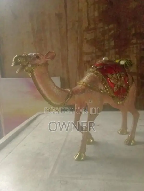 Table Decor Statues