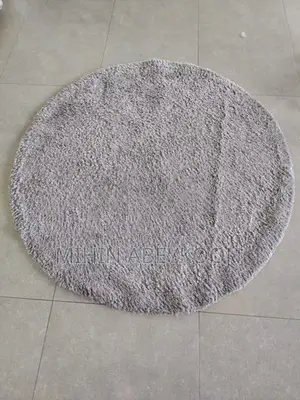 Round Shape Imported Carpet