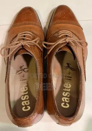 Castelli Light Tan Brogues