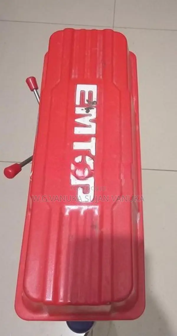 ඩිර්ල්