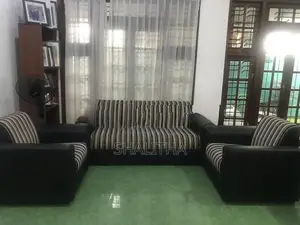 Singer Box Sofa