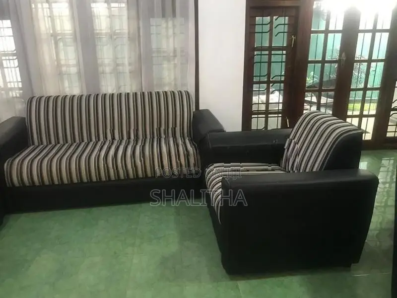 Singer Box Sofa