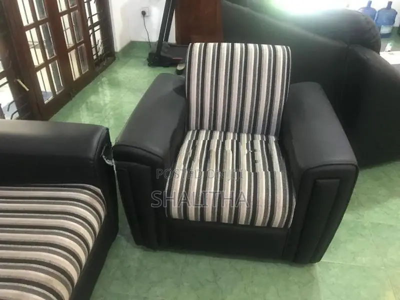 Singer Box Sofa