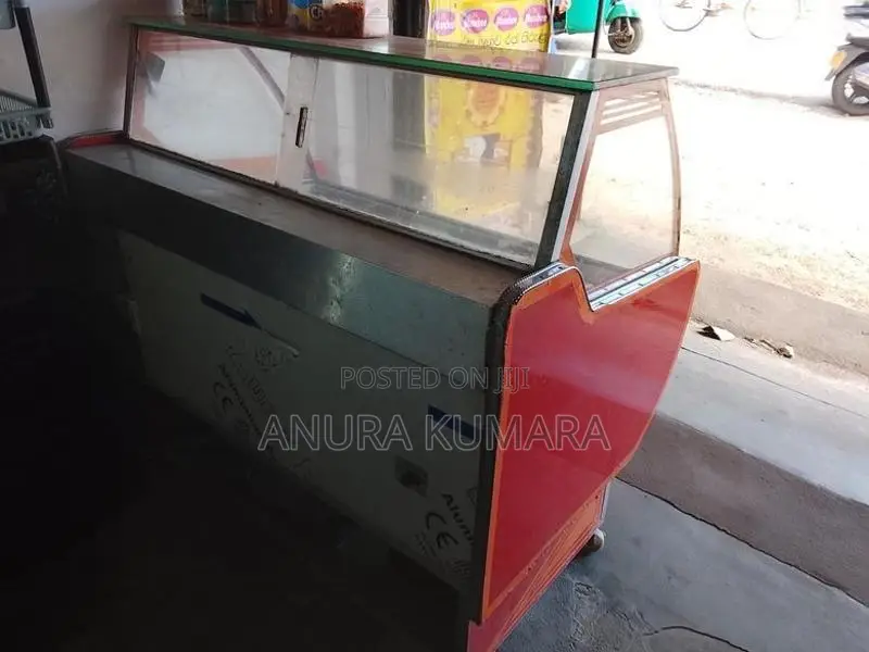 Display Machine