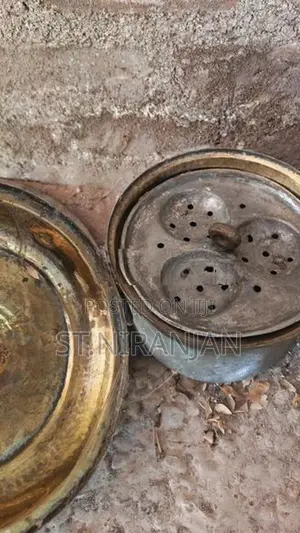 Antic Idli Pot
