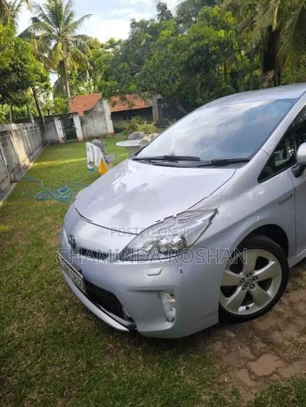 Toyota Prius 2012