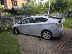 Toyota Prius 2012